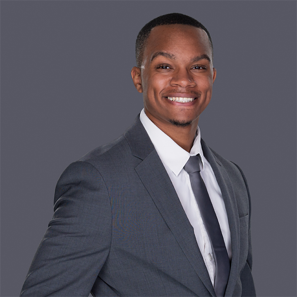 Adrie Bailey Headshot